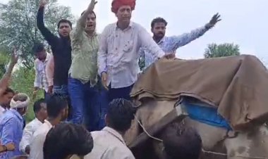 rajendra gudha goes on camel announces big rally against gehlot govt after lal diary