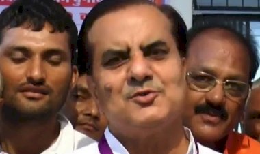 sukhbir singh jaunapuria comment on ashok gehlot and sachin pilot