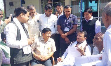 deputy chief minister welcomed by garlanding hindoli bypass and sathoor turn