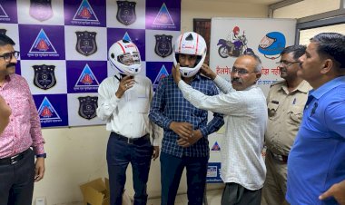 300 traffic policemen took a pledge to build a nation free from road accidents by 2047