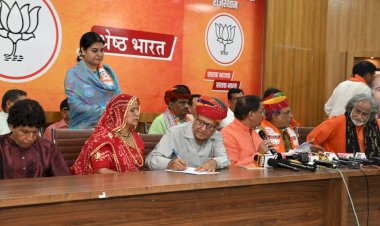 artists honored with padma award support bjp express confidence in pm modis leadership