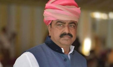 deval lost his wallet while celebrating the victory of bjp candidate lumbaram choudhary