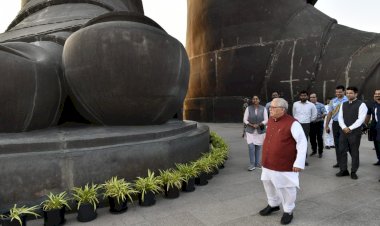 governor mishra reached the worlds tallest statue of unity