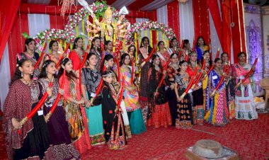 garba mahotsav in sirohi ram jharokha maidan rajasthan sirohi news