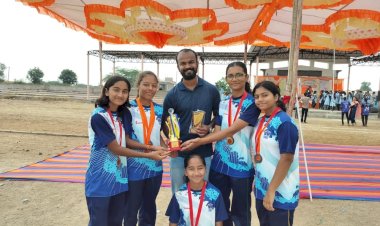 st paul school remains in discussion