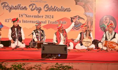 amazing performance by folk artists of rajasthan at pragati maidan