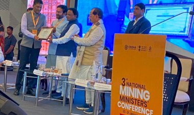 t ravikant received the countrys highest award in the mining sector