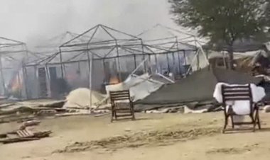 the day after the stampede a huge fire broke out in the fair area many pandals burnt to ashes prayagraj mahakumbh