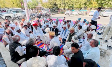 sanchore me jila bacho samiti ka dharna day 37