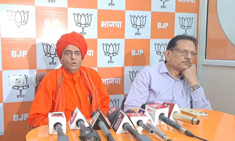 mahant pratap puri on political sanrakshan to spy