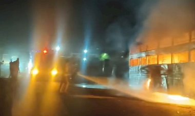 massive fire on nachna–ahmedabad private bus