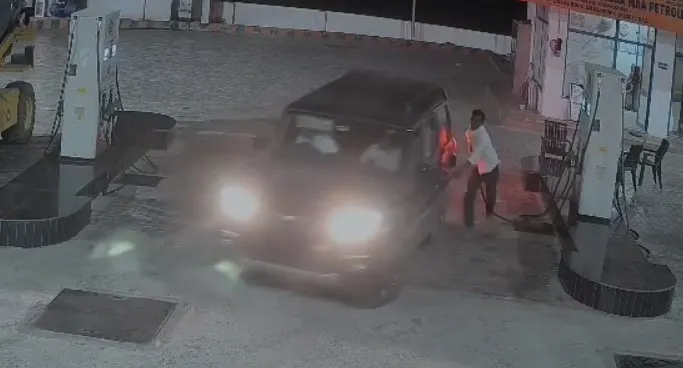dajal bharavakara farara haii blka sakarapaya thabgaii cctv ma katha