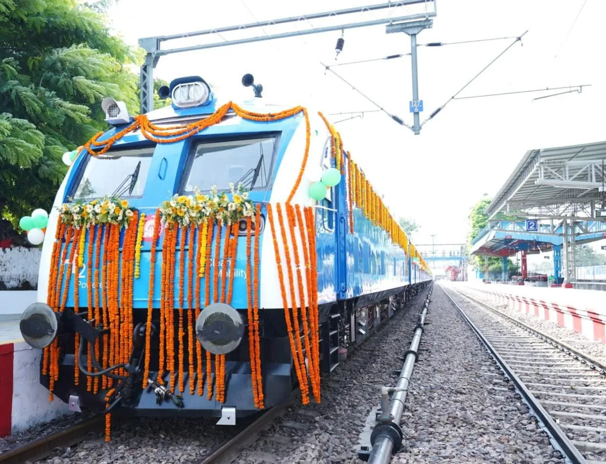 india makes history the countrys first hydrogen fuel cell train flagged off from jind