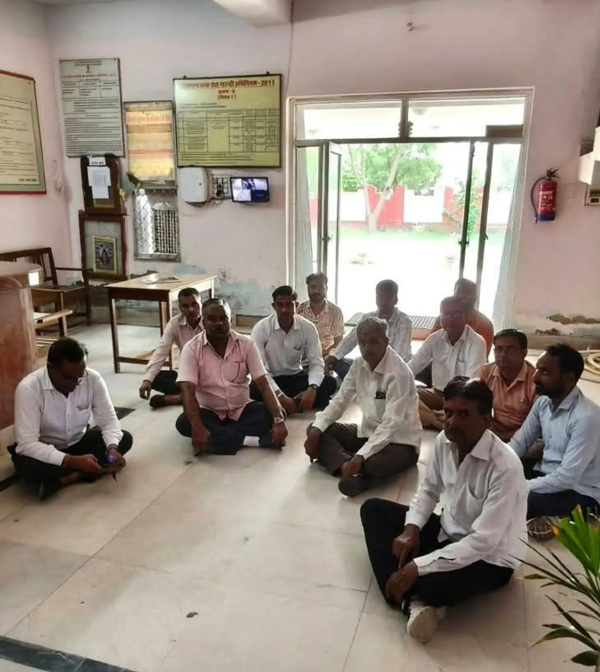 bikaner cooperative store chairman employees protest against general manager
