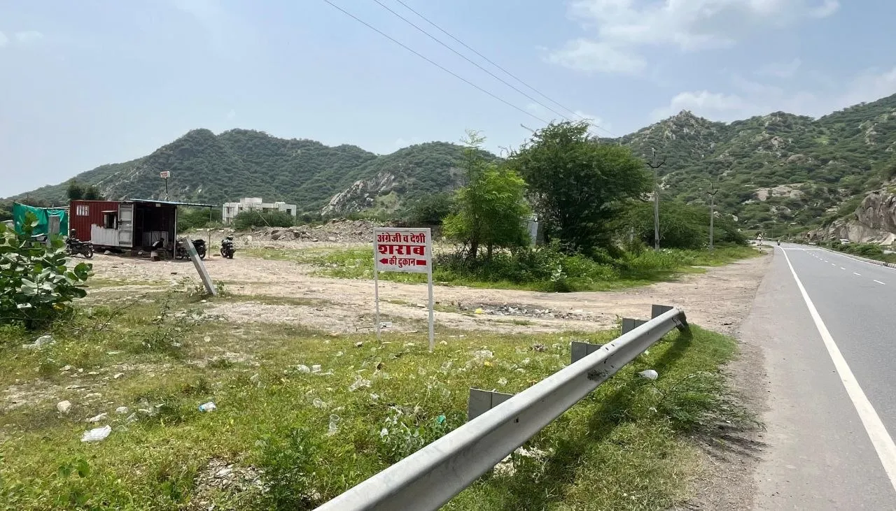 sirohi illegal liquor sale from warehouse excise department inaction
